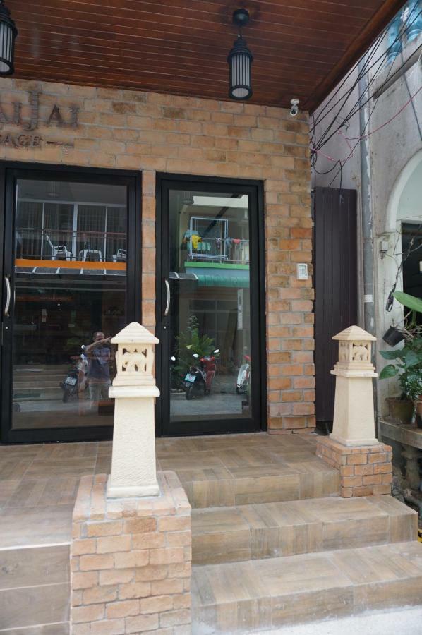 Heaven Apartments Patong Buitenkant foto